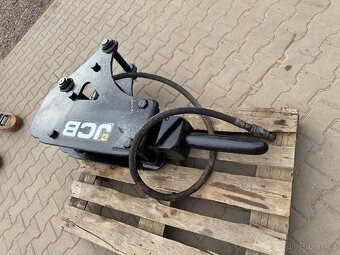 Jcb HM380 bouraci kladivo - 11