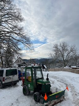 John deere 430 zahradní traktor - 11