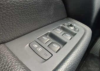 Volvo XC60 T5 AWD Panorama - 11
