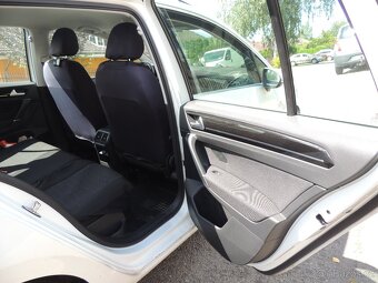 Golf Sportsvan HL 1,5 TSI EVO 7 DSG. Rok výroby 2020. STK do - 11