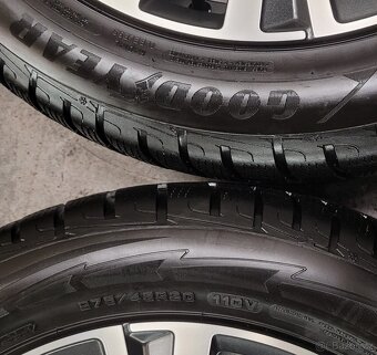 VOLVO XC 90,alu 20',zimní pneuGoodYear,Inscription - 11