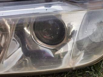 leve predni svetlo peugeot 406 coupe - 11