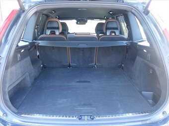 Volvo XC90 2,0 B5 AWD Inscription ČR 1.maj  Drive-E MHEV AWD - 11