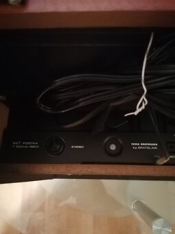 Retro rádiogramofon Tesla Moderato 1037 A - 11