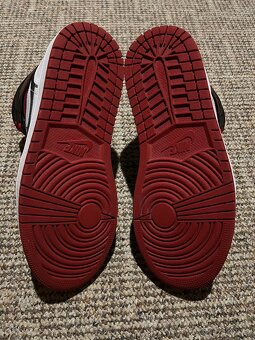 Nike Air Jordan 1 Mid - 11