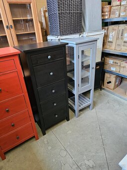 SKŘÍŇKA - VITRÍNA IKEA HEMNES - 11
