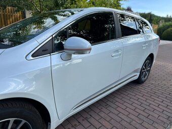 Toyota Avensis 1.8 16v Automat - 11
