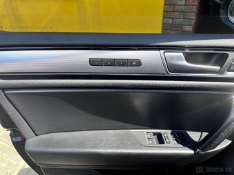 VW Touareg 3.0 TDI R-LINE 193Kw - 11