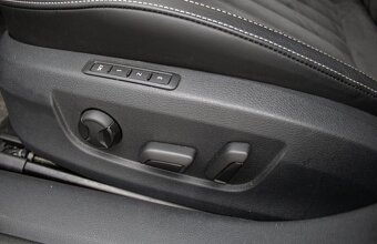 Škoda Superb 2.0 TDI DSG Style - 11