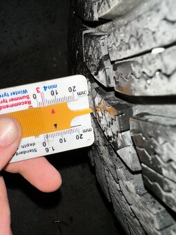 5x112 R17 6,5J ET43 + 205/50 R17 zimné - 11