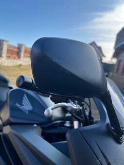 Honda CBR500R - 11