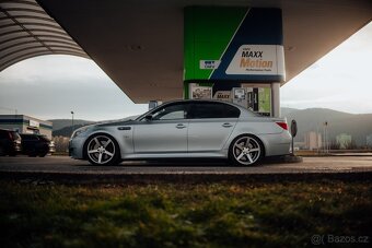 BMW M5 V10 SilverStone II - 11