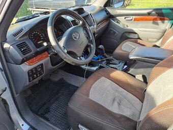 Toyota land Cruise 120 - 11