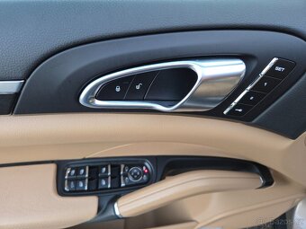 Porsche Cayenne 3.0D 193kw 1.majitel rok 2016 - 11