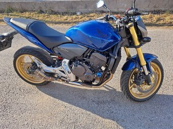 Honda hornet - 11