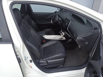 TOYOTA PRIUS 1.8VVT-i EXECUTIVE ČR - 11