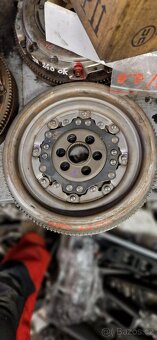vw škoda dvouhmota spojka setrvačník přítlačák 1,9 - 2,0 atd - 11
