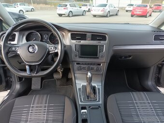 Volkswagen Golf 1,6 TDI,81KW,SERVIS,NAVI,TAŽNÉ - 11