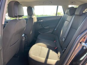 Opel Insignia 2.2 Nafta 96kW - 11