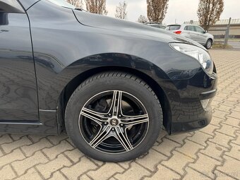 Hyundai i30 1,6 66 KW CRDI 16V - 11