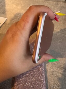 iPhone 7 32GB - 11