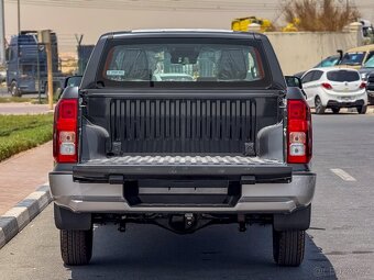 2025 Mitsubishi L200 2,4 benzin manual Predvadzacka DPH - 11