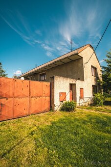 Dům a stavební pozemky na prodej v malebné vesničce Štarnov - 11