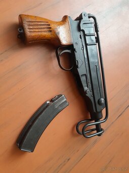 Znehodnocený Samopal vz 61 - 11