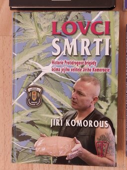 8 knih - JEDNA CENA - sk. č. 2 - 11