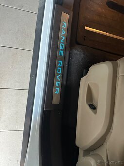 land rover evoque 2,2 automat 2013 najeto 161 000 - 11