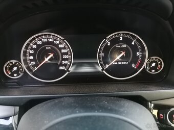 BMW X5 M50d NEBOURANO/NELAKOVANO, DPH-/rok 2015 - 11