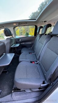 Peugeot 5008 2.0 HDI ALLURE 7.míst pouze 88500km - 11