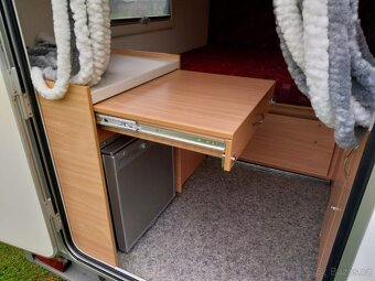 Garážovaný minikaravan zn. KONDOR - 11
