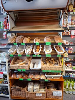 PROSKLENÁ CHLADÍCÍ A NECHLADÍCÍ VITRÍNA - 11