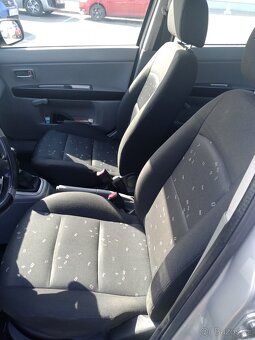 Mazda 2 - 11