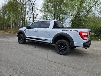 Ford F150  XLT 5.0 V8 4x4 Raptor paket r.v.2022 - 11