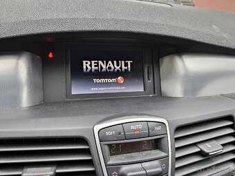 Renault Laguna coupé 2.0dci 110kW 2010 - 11