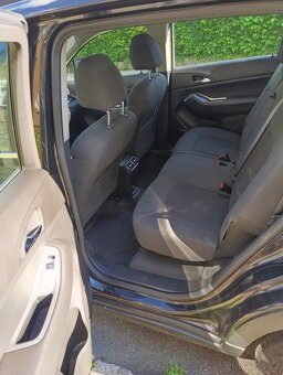 Chevrolet Orlando 2.0 Diesel LT (2012) – 7 míst, STK 01/2027 - 11