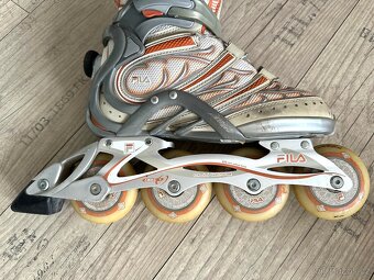 Kolečkové/inline brusle Fila, utahovací kolečko Atop, vel.38 - 11