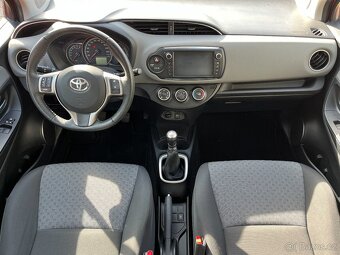 Toyota Yaris 1.3 VVTI 73KW, Parkovací kamera, Servisní kniha - 11