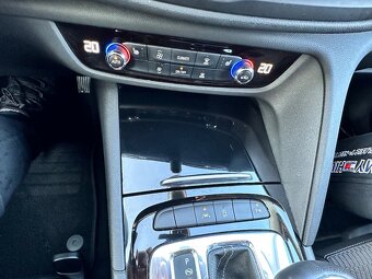 Opel Insignia OPS line - 11