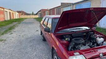 Škoda Forman, Favorit 135 LXi - 11