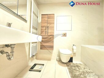 Pronájem bytu 1+kk 64 m² Ke Kapslovně, Praha - Žižkov - 11