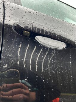 BMW e90 330xd - 11