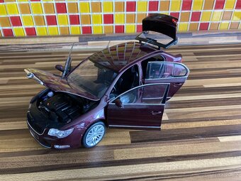 Modely Škoda ABREX 1:18 - 11