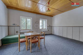 Prodej nájemního domu, 1172 m², Planá - 11
