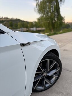 Škoda Superb Sport Line 2018 rok 2.0 tdi - 11