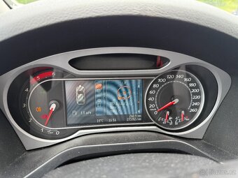 Ford S-MAX 2.0 TDCi 103 kW, 7 míst, výborný stav - 11