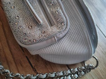 Ledvinka s kamínky Steve Madden - 11