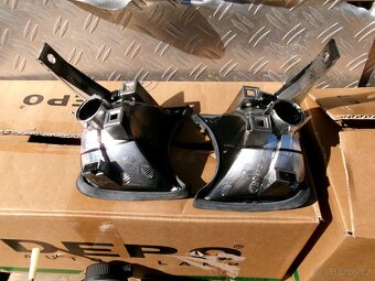 BMW E -32 , E 34 - Přední světla kouřová - 11